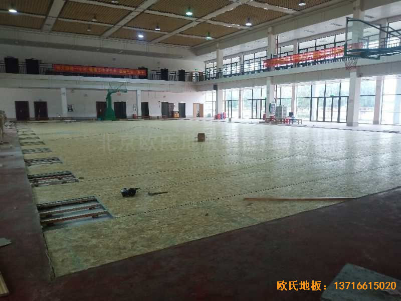 廣西來賓市較好的中學(xué)運(yùn)動木地板安裝案例