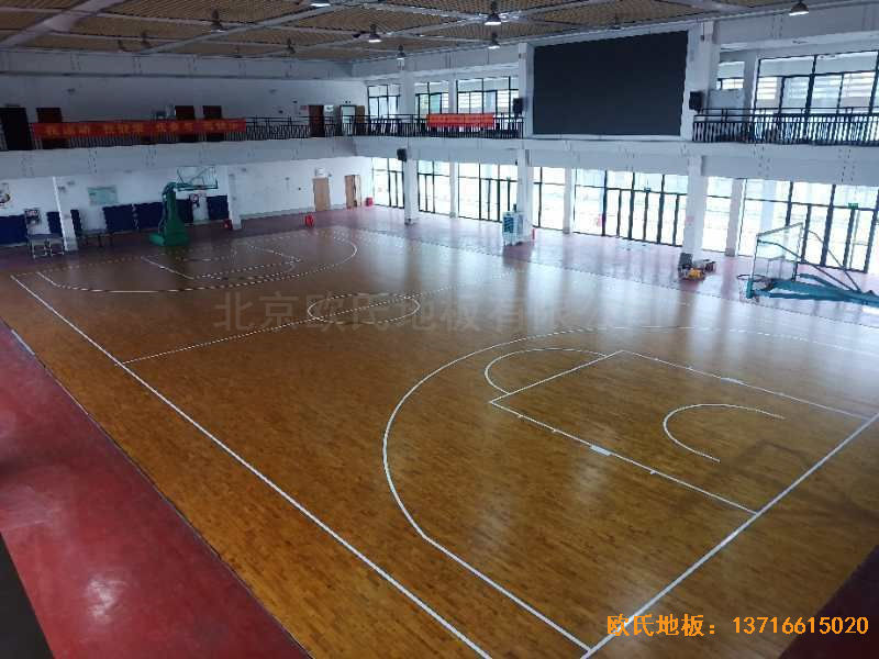 廣西來賓市較好的中學(xué)運(yùn)動木地板安裝案例