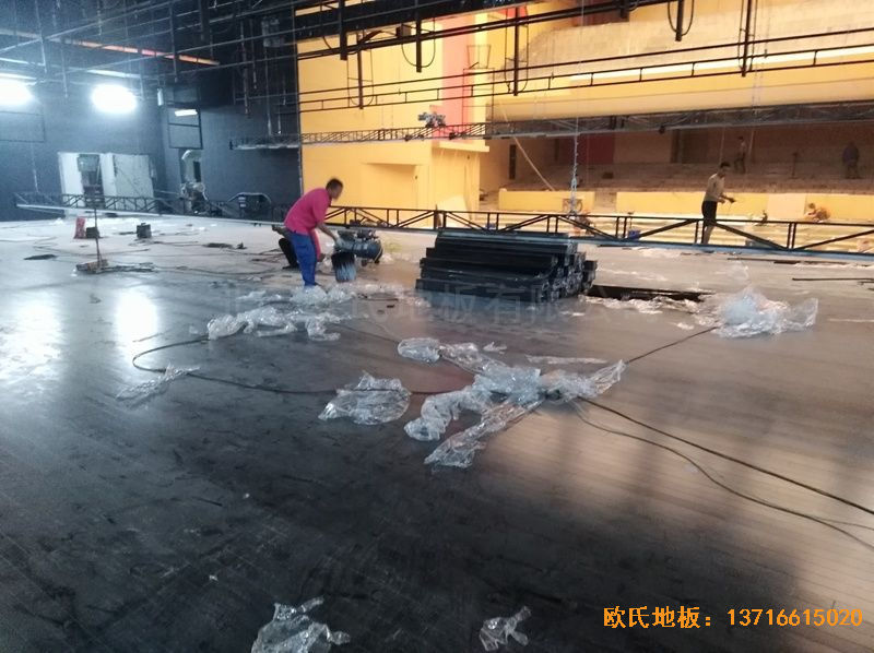 河北廊坊益田同文學(xué)校舞臺運動地板鋪裝案例