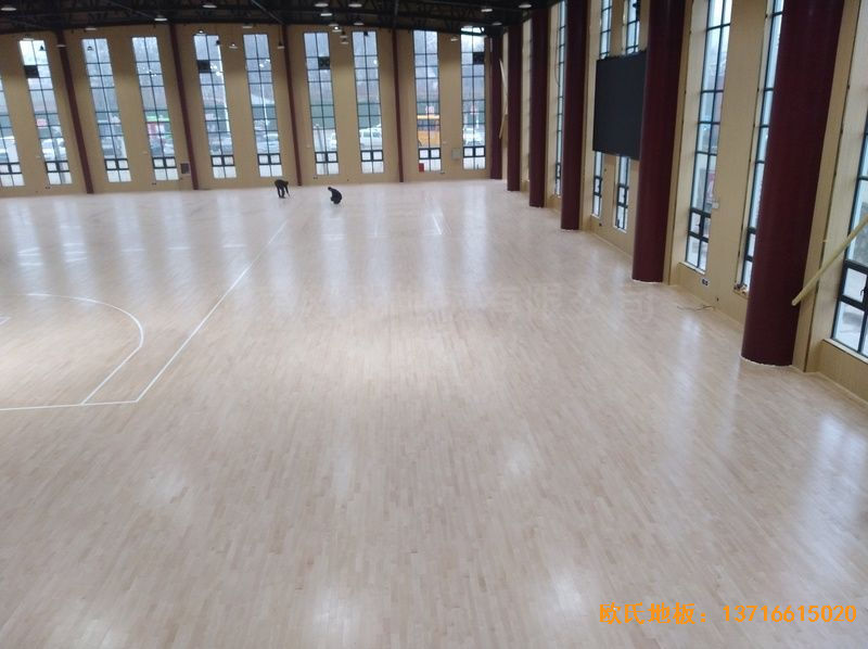 河南新密市體育發(fā)展中心運(yùn)動木地板安裝案例