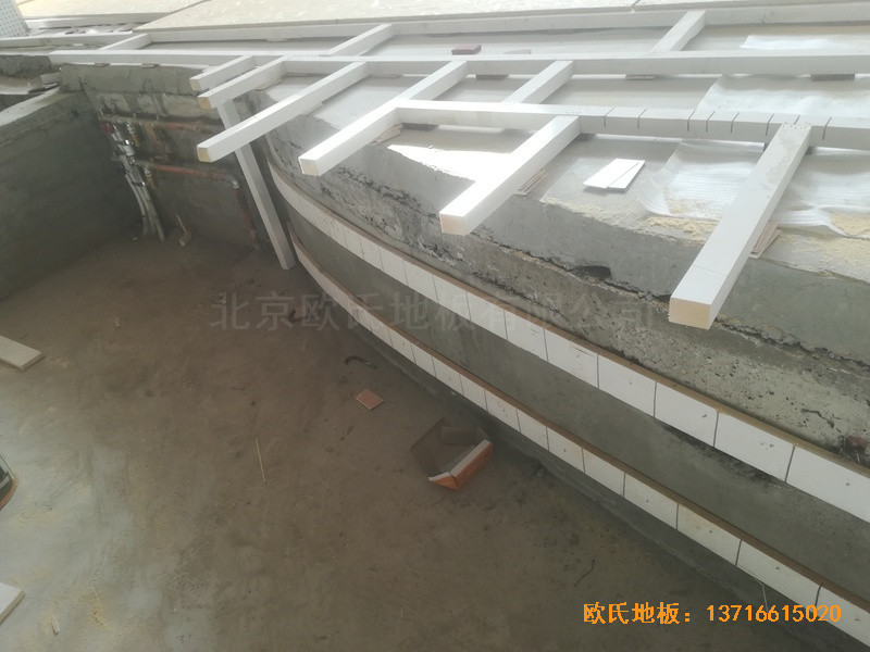 寧夏銀川試驗(yàn)中學(xué)舞臺運(yùn)動木地板鋪裝案例2