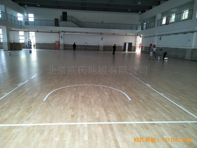 上海嘉定婁唐學(xué)?；@球館運(yùn)動(dòng)木地板鋪裝案例4