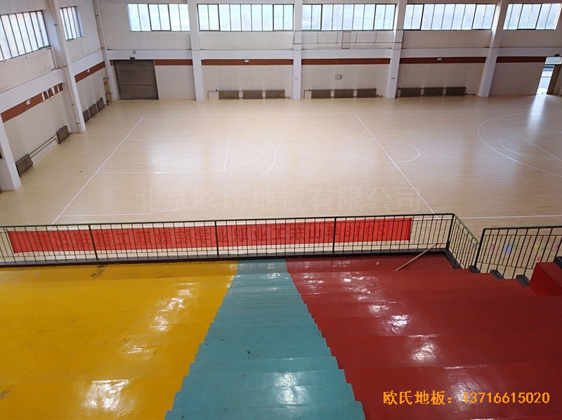 山東淄博工業(yè)職業(yè)學院籃球館體育地板鋪設(shè)案例5