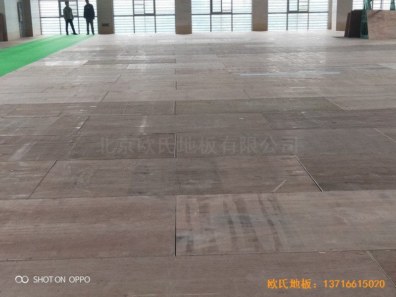 江蘇三井實驗小學籃球館體育地板鋪設(shè)案例2