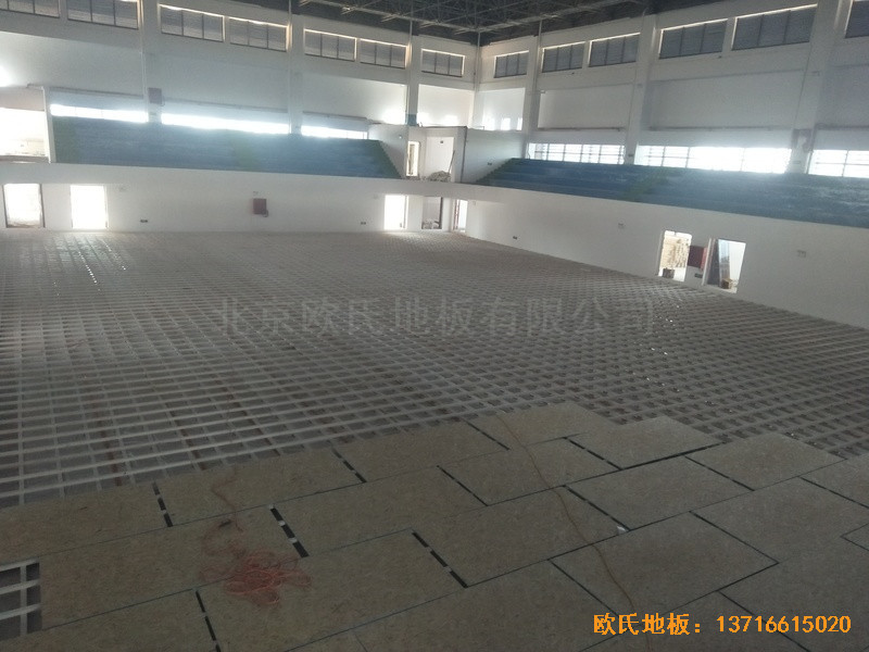 江西贛州天嬌中學(xué)運(yùn)動館體育地板鋪裝案例3