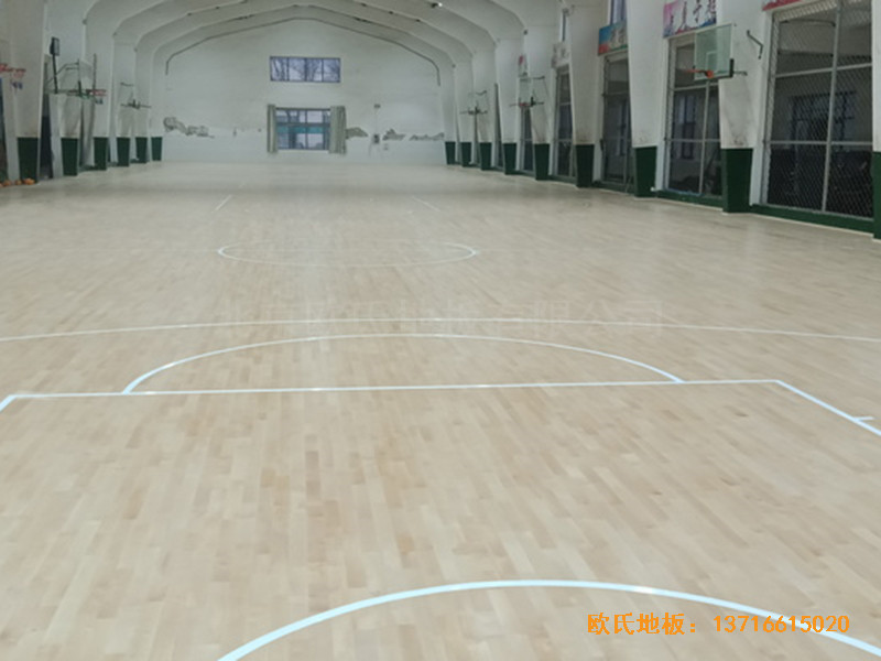 河北滄州體育學(xué)?；@球館運動木地板鋪設(shè)案例5