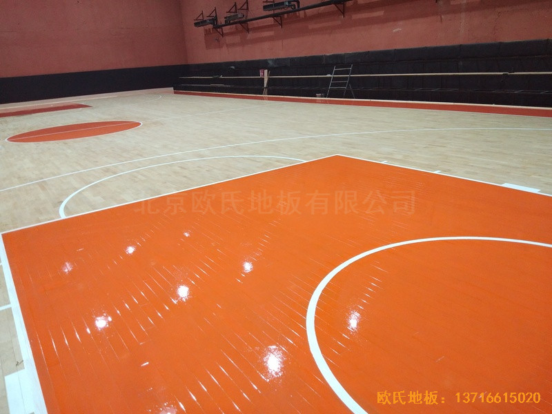 石家莊青園街電信營業(yè)廳對(duì)面籃球館運(yùn)動(dòng)地板施工案例5