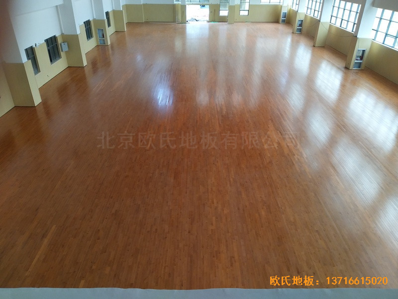 云南蒙自師范體育館體育地板鋪設(shè)案例0
