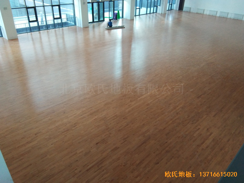 北京朝陽經(jīng)管學(xué)院運動館體育木地板鋪裝案例4