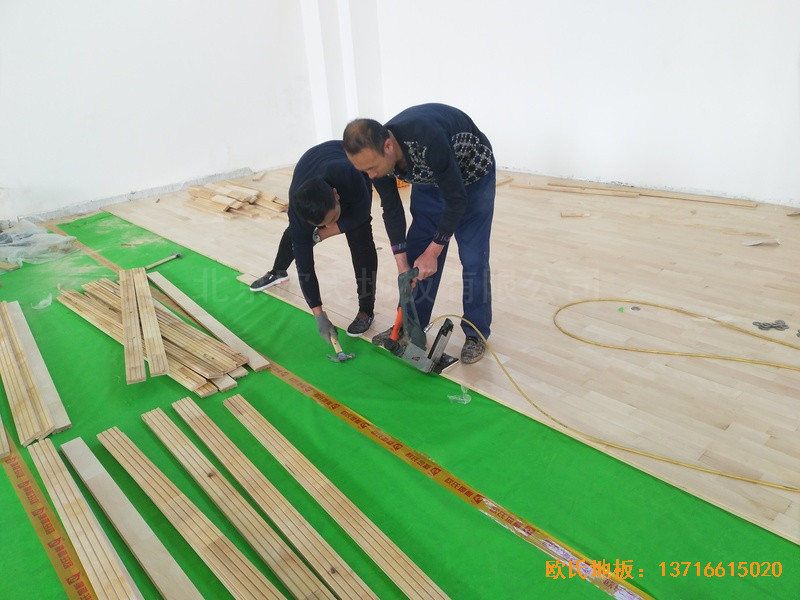 南京浦口黨?；@球館體育地板施工案例2