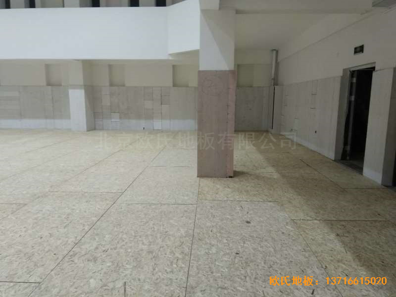 上海濱江文教區(qū)三樓籃球館運動木地板施工案例2