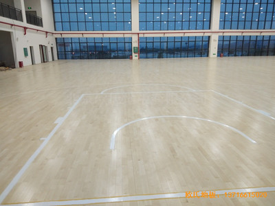 廣西高新開發(fā)區(qū)五菱小區(qū)體育館運動木地板鋪設案例
