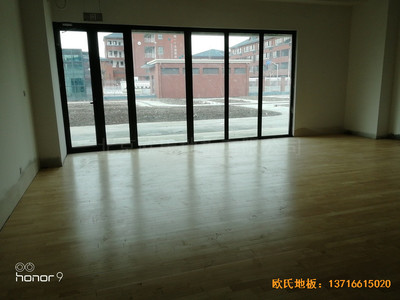 上海松江區(qū)佘山鎮(zhèn)文體中心運(yùn)動地板鋪裝案例