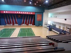 不錯(cuò)體育場(chǎng)地地板施工流程