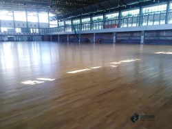 雙層龍骨體育場木地板保養(yǎng)知識(shí)