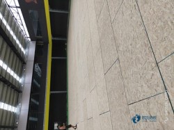 用哪種籃球體育木地板安裝公司