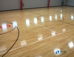 運(yùn)動(dòng)場(chǎng)地木地板一般多少錢(qián)