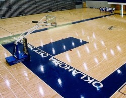 一般體育籃球木地板安裝公司