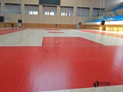 專業(yè)運(yùn)動場地地板施工步驟