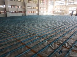 那里有籃球場館地板哪個品牌好