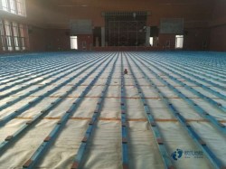 專業(yè)運(yùn)動(dòng)籃球地板施工團(tuán)隊(duì)