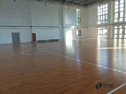 雙龍骨體育場(chǎng)地木地板安裝公司