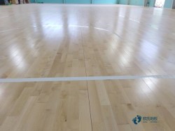 懸浮式體育運(yùn)動(dòng)木地板施工