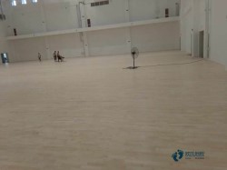 柞木運動型木地板如何保潔