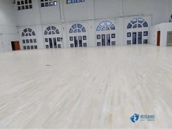 45度斜鋪龍骨籃球木地板價(jià)格表